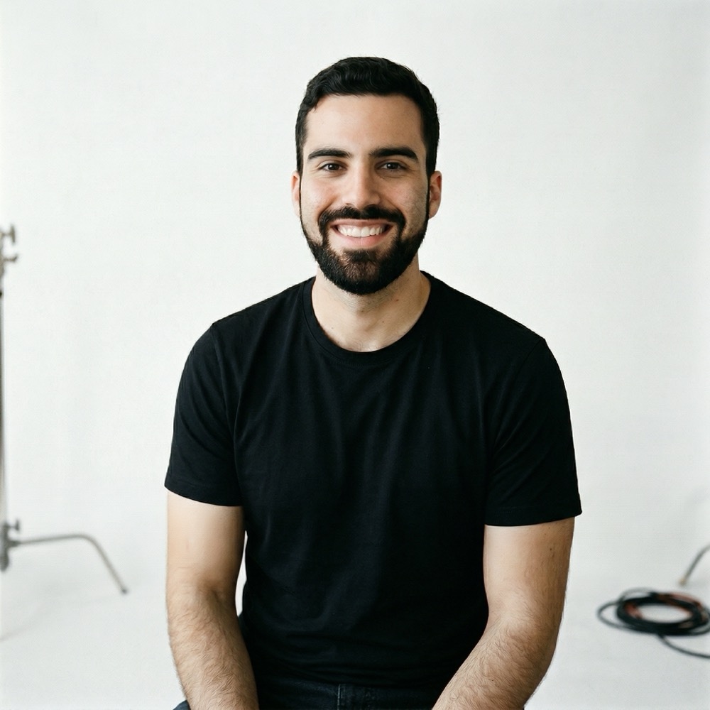 Thomas Echezabal — AI automation coach for small business owners